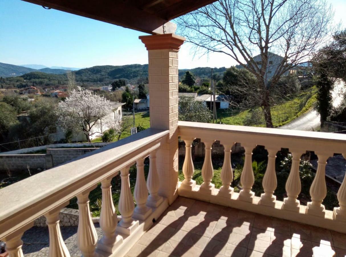 Villa Silvia Agios Matthaios  Экстерьер фото