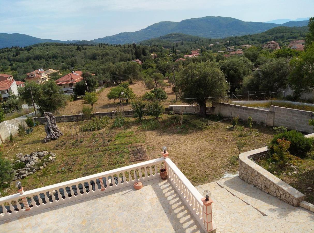 Villa Silvia Agios Matthaios  Экстерьер фото
